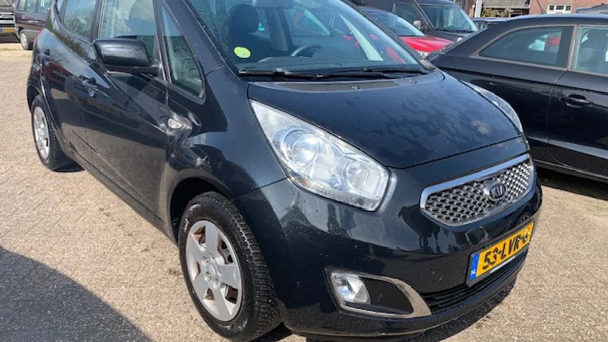 Kia Venga (2010) — foto 1