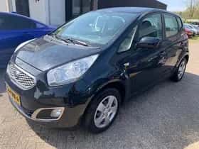 Kia Venga (2010) thumbnail 2