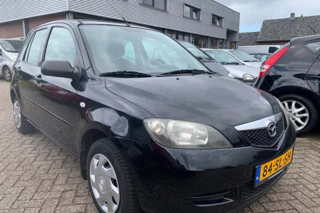 Mazda 2 (2006) thumbnail 1