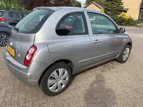 Nissan Micra (2005) thumbnail 4