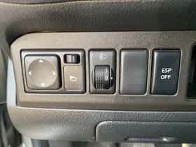 Nissan Note (2008) thumbnail 12