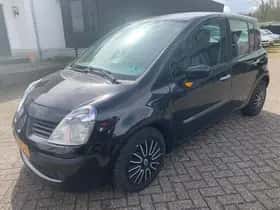 Renault Modus (2005) thumbnail 2