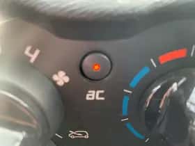 Renault Twingo (2010) thumbnail 15
