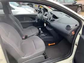 Renault Twingo (2010) thumbnail 9