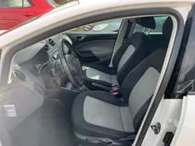 SEAT Ibiza (2013) thumbnail 5