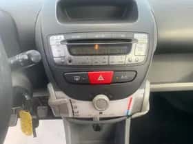 Toyota Aygo (2006) thumbnail 12