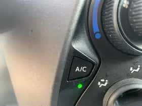 Toyota Aygo (2017) thumbnail 15
