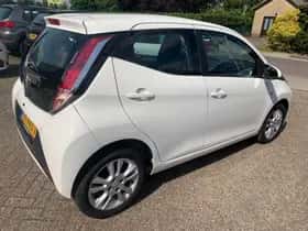 Toyota Aygo (2017) thumbnail 4