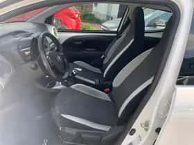 Toyota Aygo (2017) thumbnail 5
