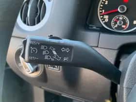 Volkswagen Tiguan (2011) thumbnail 12