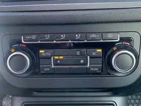 Volkswagen Tiguan (2011) thumbnail 14