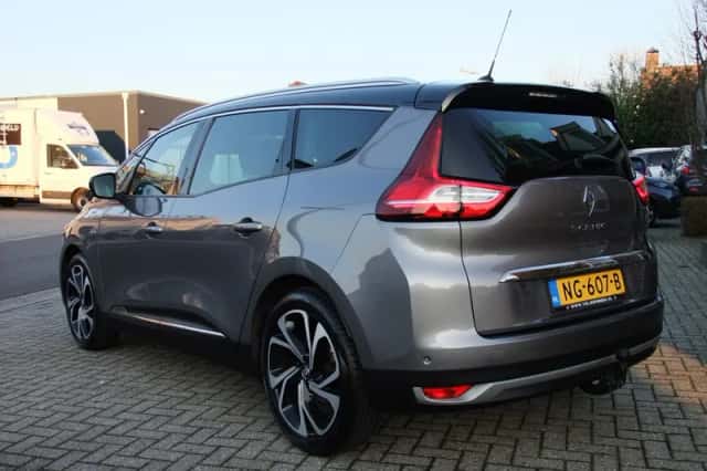 Renault Grand Scénic (2017) thumbnail 4
