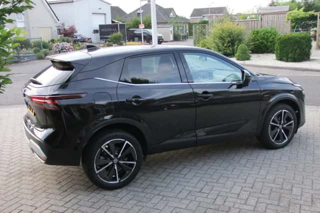 Nissan Qashqai (2022) thumbnail 5