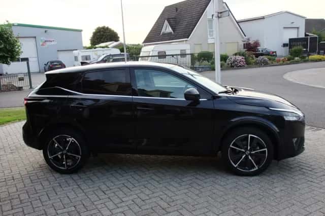 Nissan Qashqai (2022) thumbnail 6