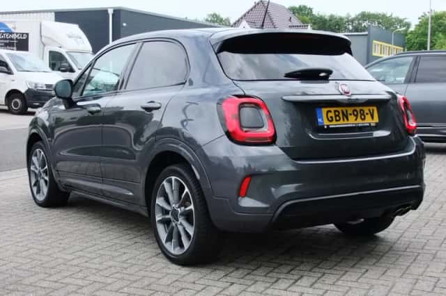 Fiat 500X (2024) thumbnail 4