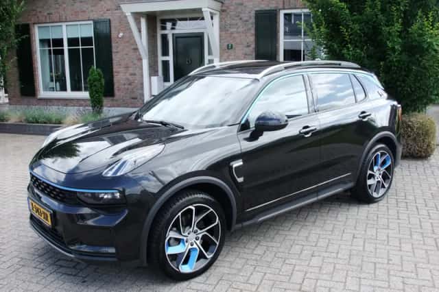 Lynk & Co 01 (2024) thumbnail 1