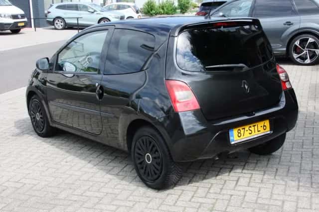Renault Twingo (2011) thumbnail 2