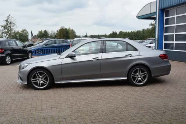 Mercedes-Benz E-Klasse (2013) thumbnail 2