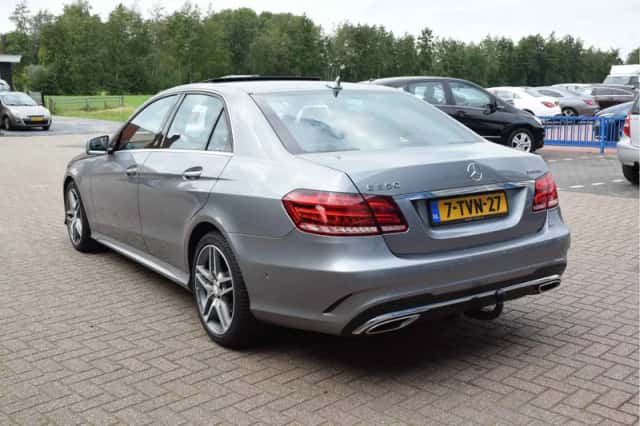 Mercedes-Benz E-Klasse (2013) thumbnail 3