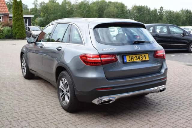 Mercedes-Benz GLC-Klasse (2016) thumbnail 3