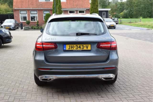 Mercedes-Benz GLC-Klasse (2016) thumbnail 5