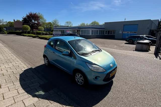 Ford Ka (2010) thumbnail 3