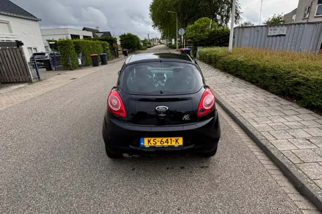 Ford Ka (2010) thumbnail 6