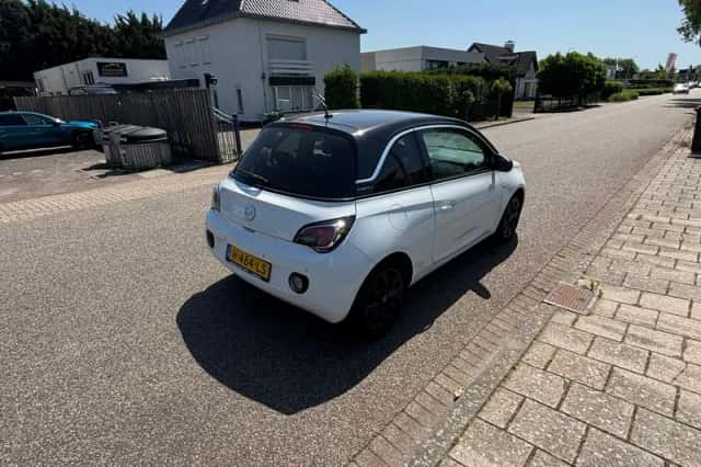 Opel Adam (2015) thumbnail 5