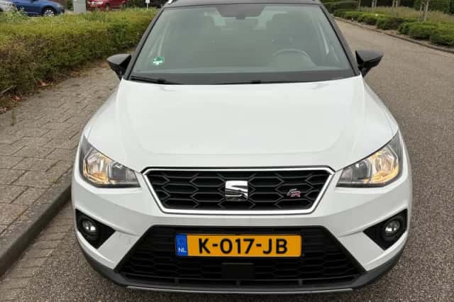 SEAT Arona (2021) thumbnail 2
