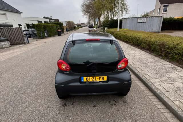 Toyota Aygo (2008) thumbnail 6