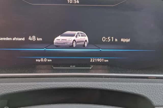 Volkswagen Golf (2018) thumbnail 5