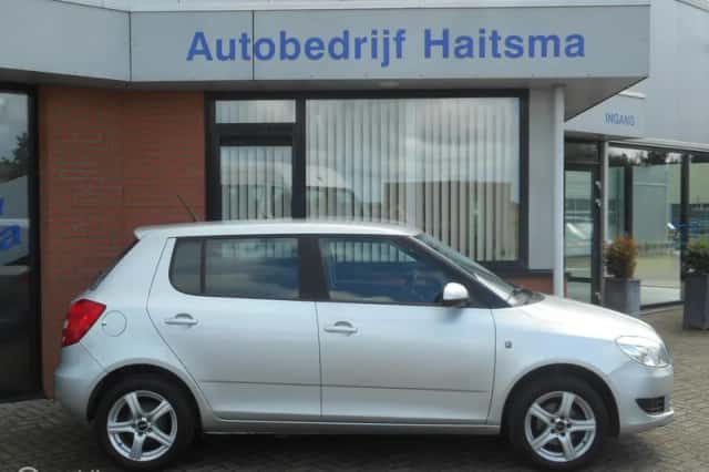 Škoda Fabia (2014) thumbnail 2