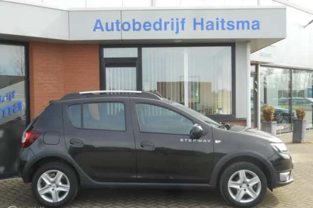 Dacia Sandero Stepway (2013) thumbnail 2