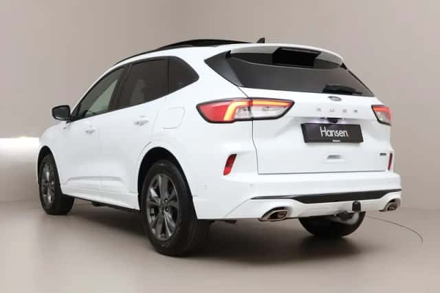 Ford Kuga (2023) thumbnail 5