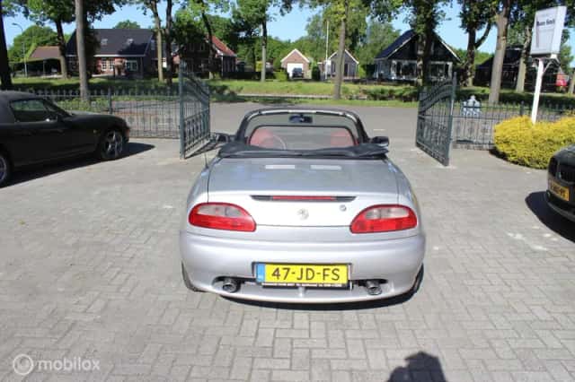 MG F (2000) thumbnail 5
