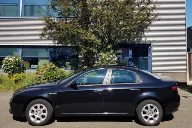 Alfa Romeo 159 (2008) thumbnail 4