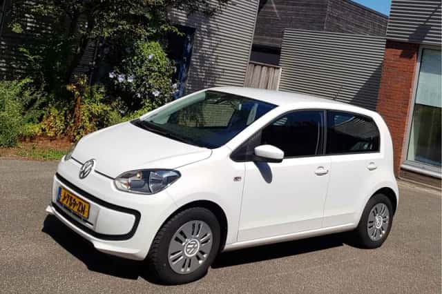 Volkswagen Up! (2014) thumbnail 3