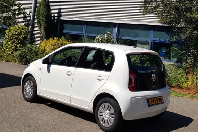 Volkswagen Up! (2014) thumbnail 6