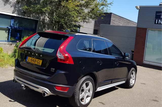 Volvo XC60 (2012) thumbnail 1