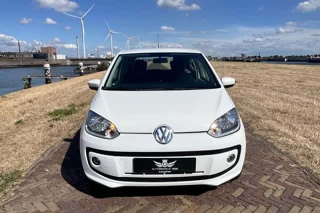 Volkswagen Up! (0) thumbnail 2