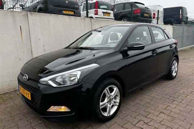 Hyundai i20 (2016) thumbnail 2