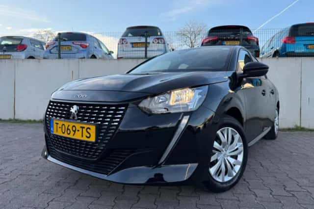 Peugeot 208 (2023) thumbnail 2