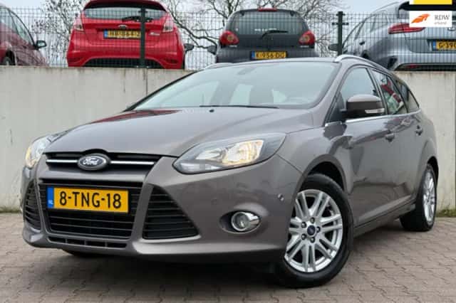 Ford Focus (2014) thumbnail 1