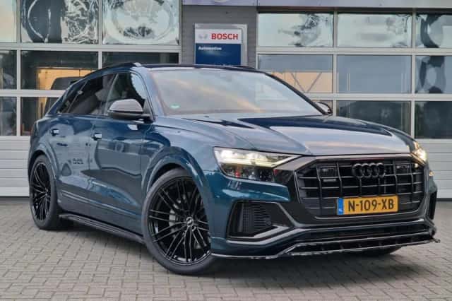 Audi Q8 (2022) thumbnail 2