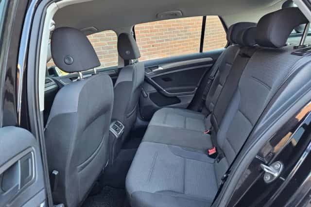 Volkswagen Golf (2013) thumbnail 6