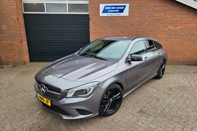 Mercedes-Benz CLA-Klasse (2015) thumbnail 1