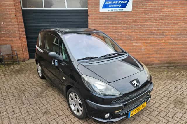 Peugeot 1007 (2006) thumbnail 2