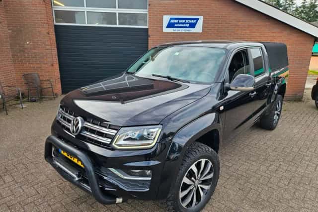 Volkswagen Amarok (2017) thumbnail 1