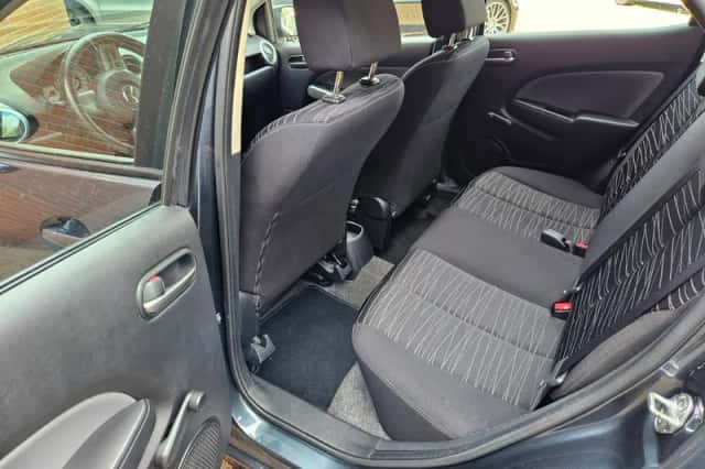 Mazda 2 (2010) thumbnail 6