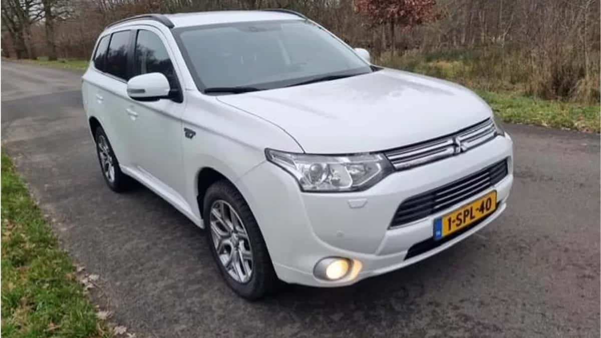 Mitsubishi Outlander (2013) — foto 1